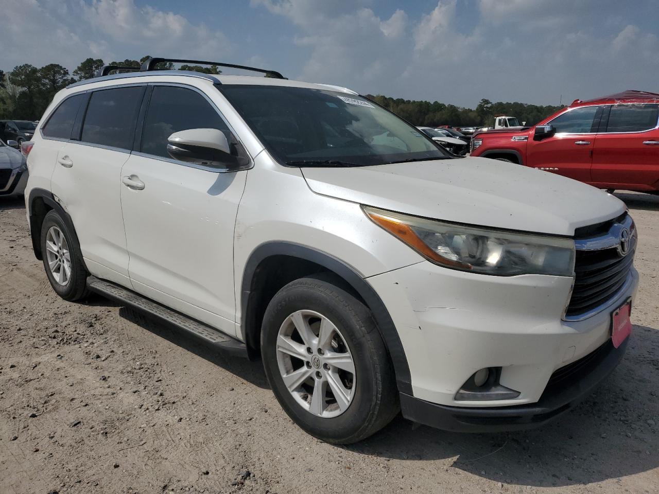 2015 TOYOTA HIGHLANDER - Image 4