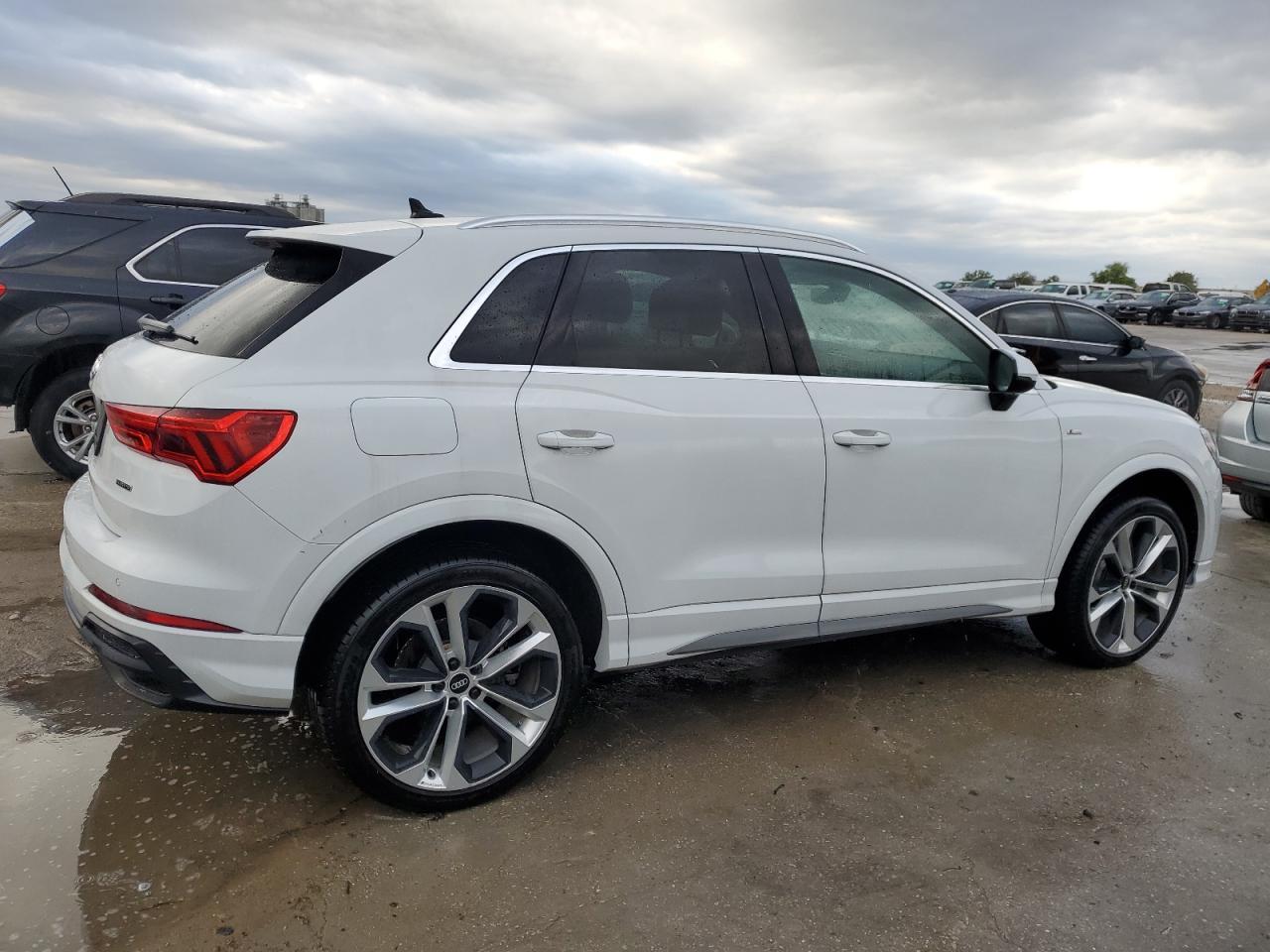 2021 AUDI Q3 PREMIUM - Фото 3