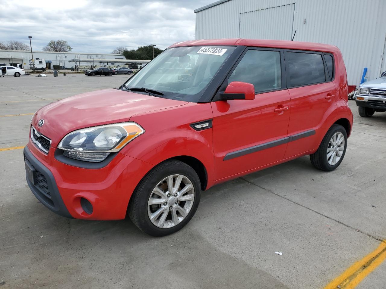 2013 KIA SOUL car image