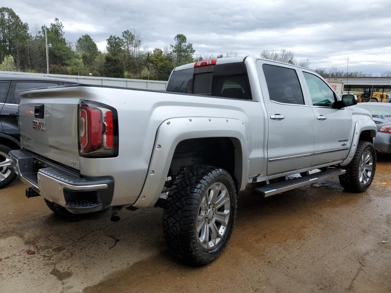 2018 GMC SIERRA K15 - Фото 3