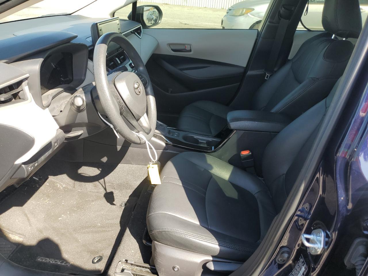 2022 TOYOTA COROLLA LE - Фото 7