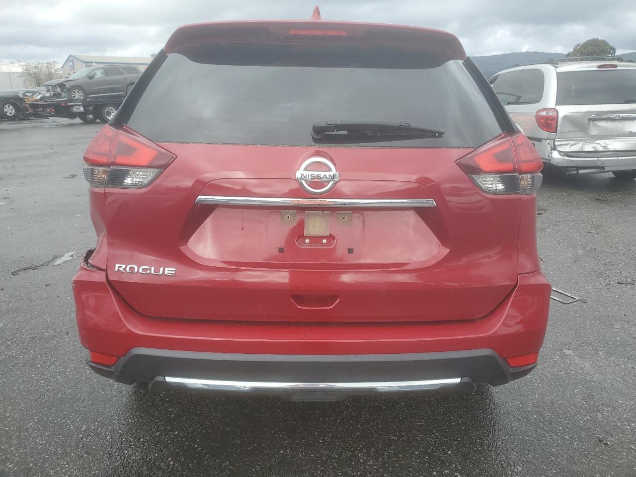 2017 NISSAN ROGUE S - Фото 6