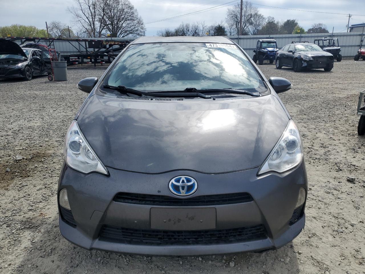 2013 TOYOTA PRIUS C - Image 5