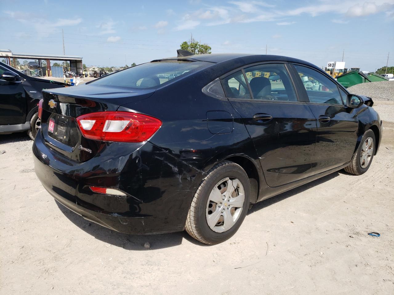 2017 CHEVROLET CRUZE LS - Image 3