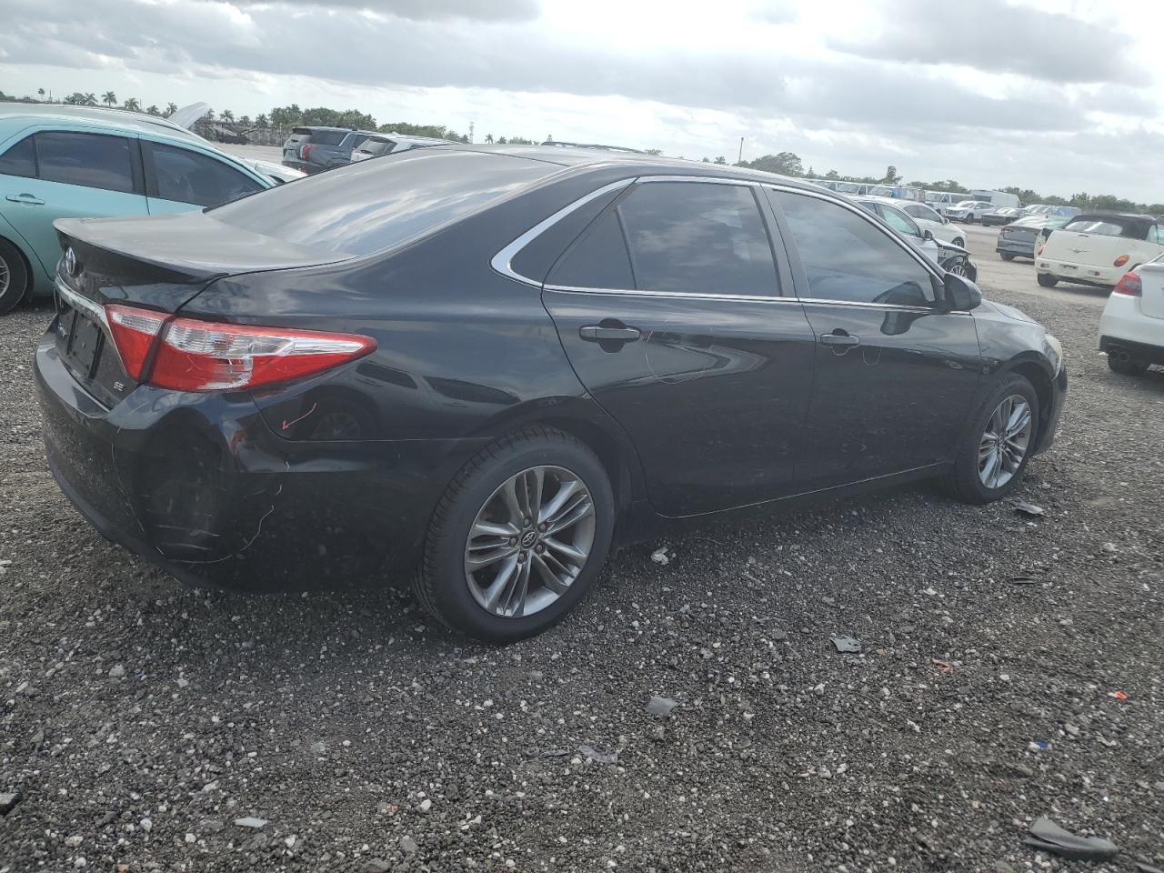 2016 TOYOTA CAMRY LE - Фото 3