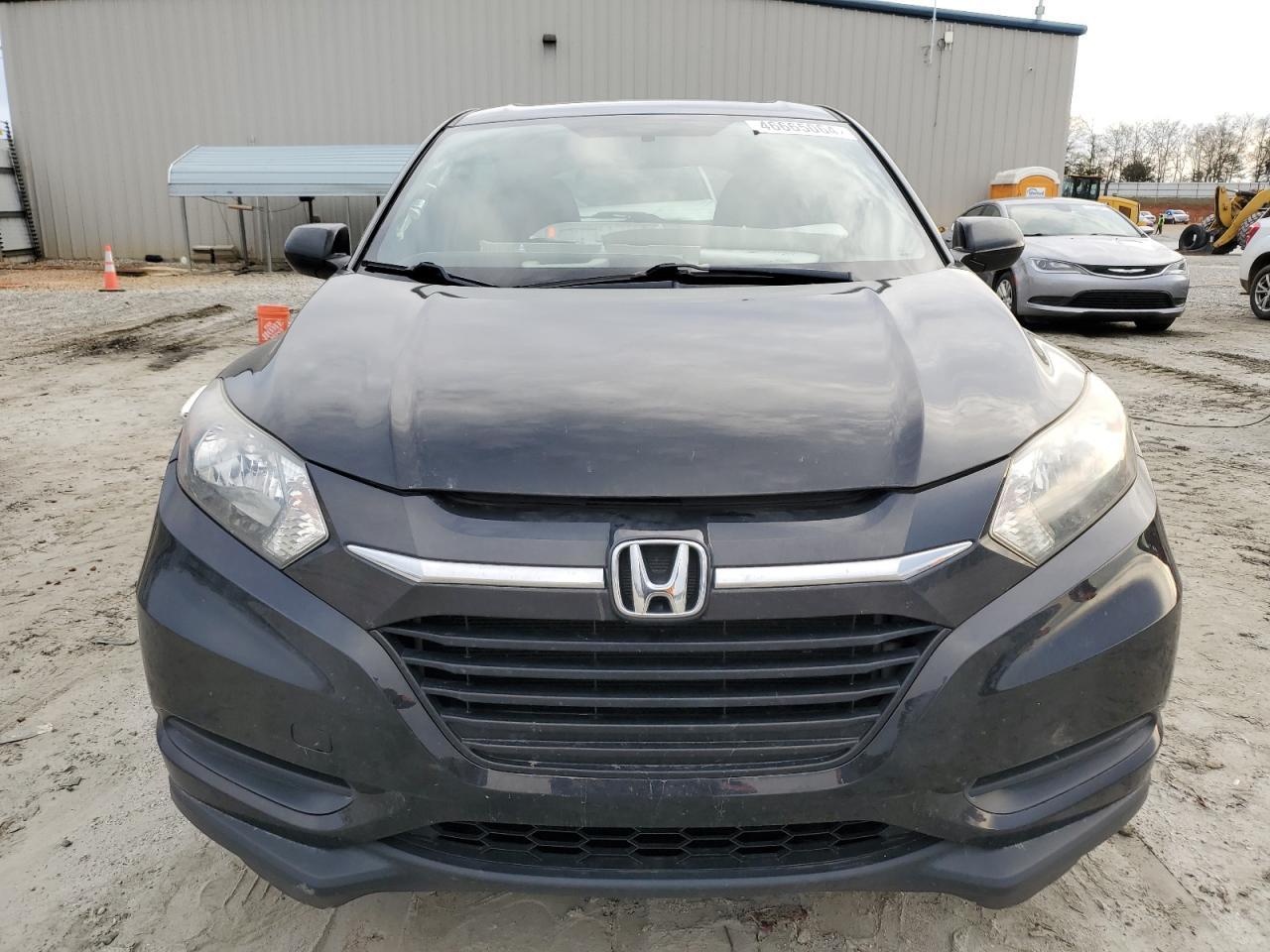 2018 HONDA HR-V LX - Image 5