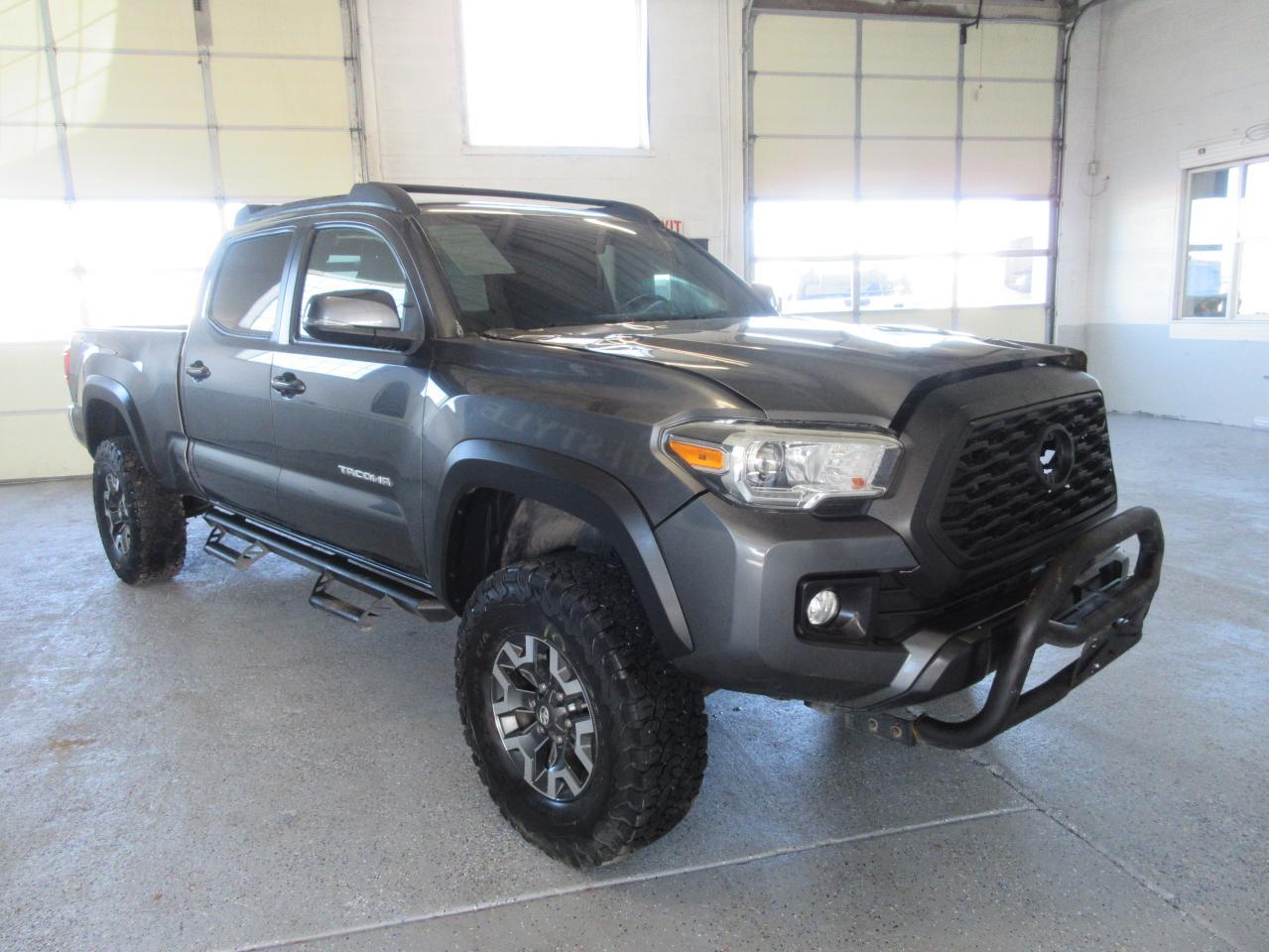2017 TOYOTA TACOMA DOU