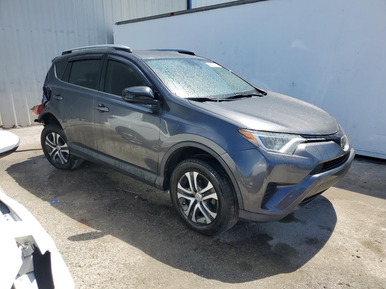 2017 TOYOTA RAV4 LE - Фото 4