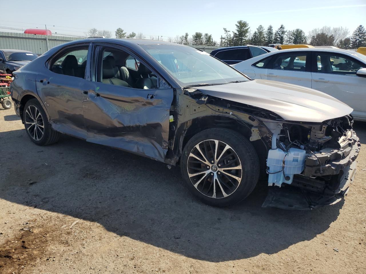 2018 TOYOTA CAMRY L - Фото 4