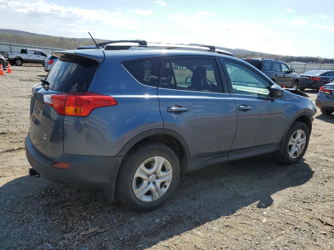 2014 TOYOTA RAV4 LE - Фото 3