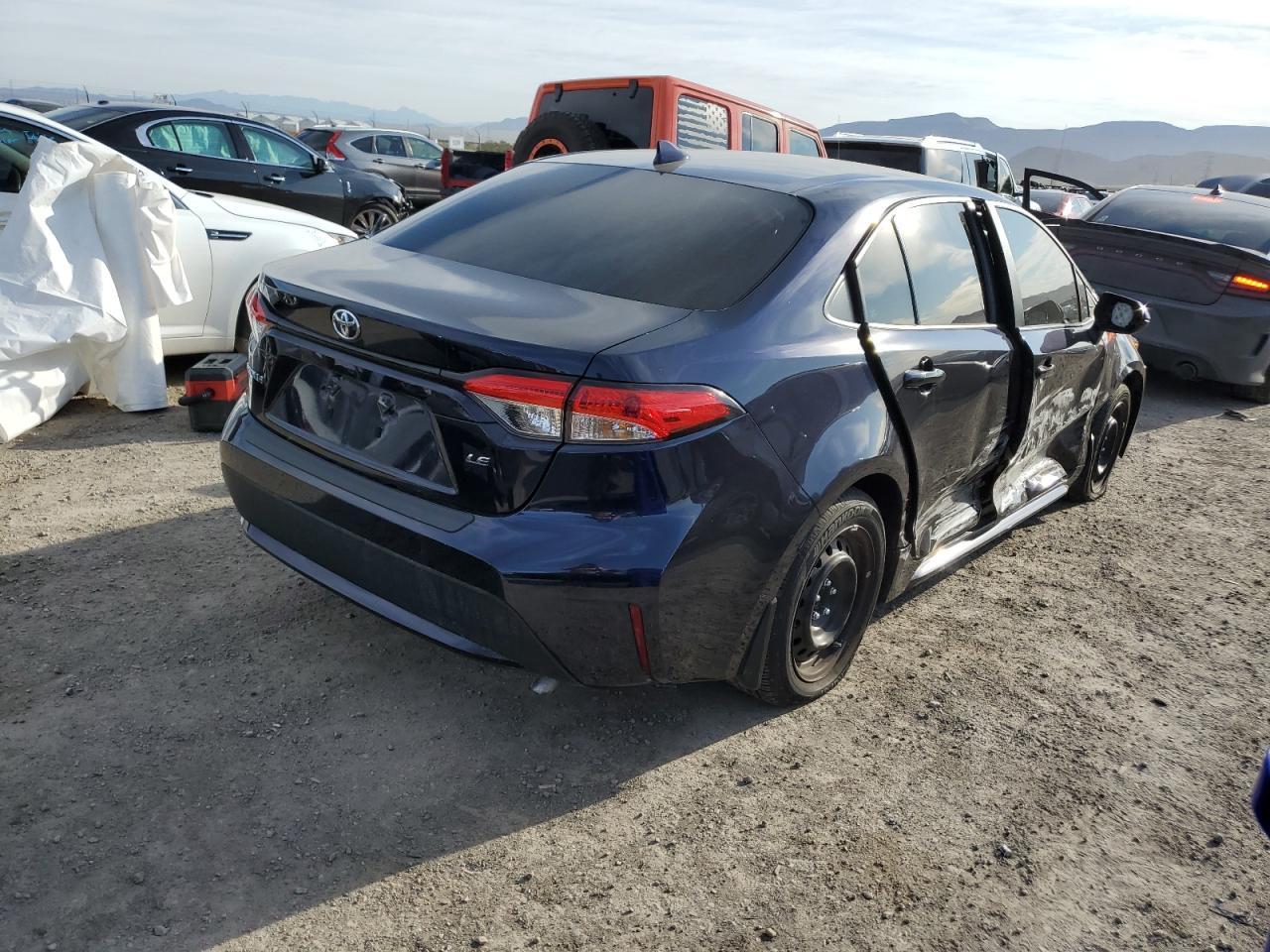 2022 TOYOTA COROLLA LE - Image 3