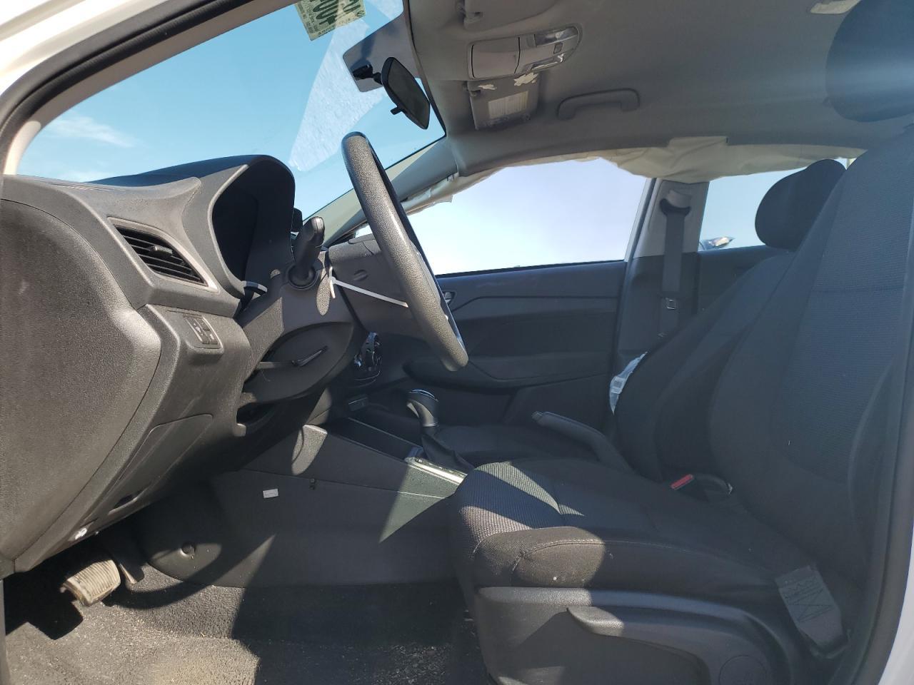 2021 HYUNDAI ACCENT SE - Фото 7