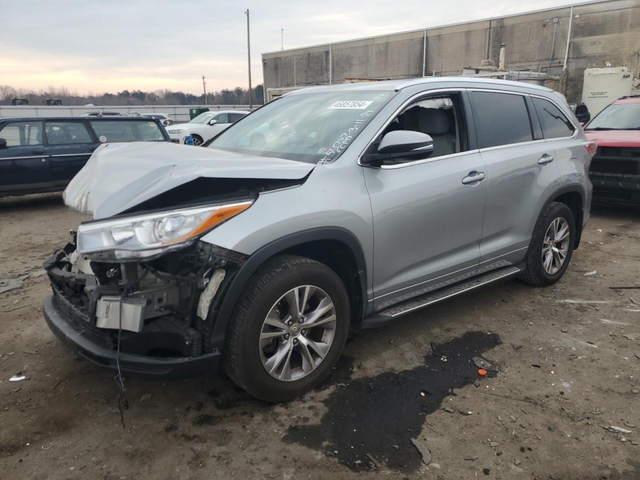 2015 TOYOTA HIGHLANDER