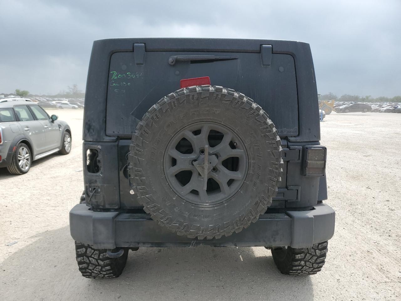 2017 JEEP WRANGLER U - Image 6