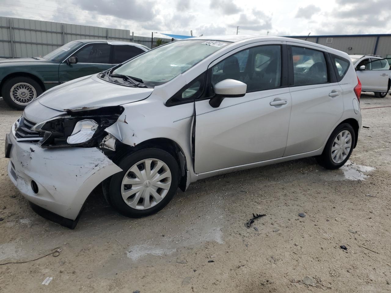 2016 NISSAN VERSA NOTE