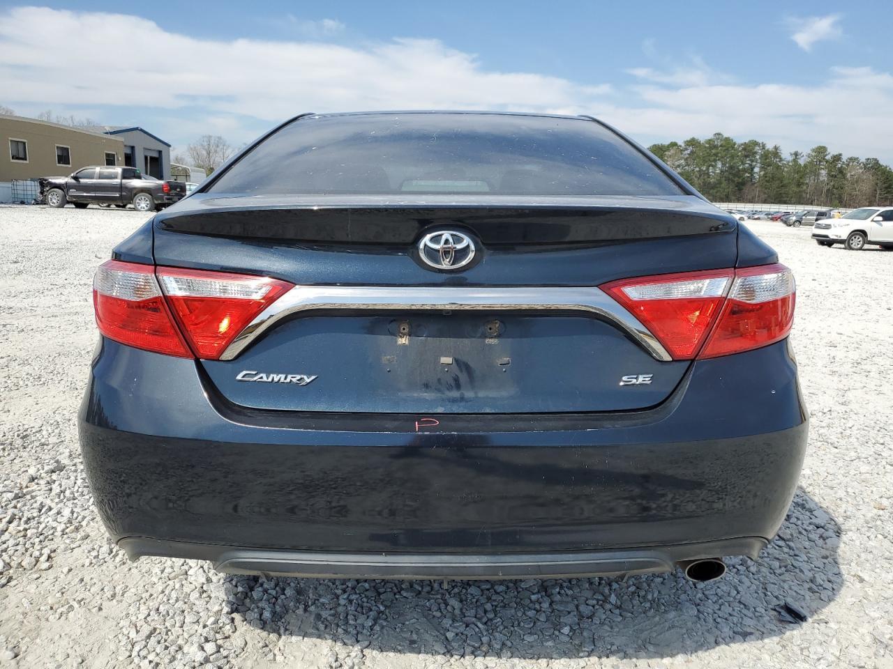 2017 TOYOTA CAMRY LE - Image 6