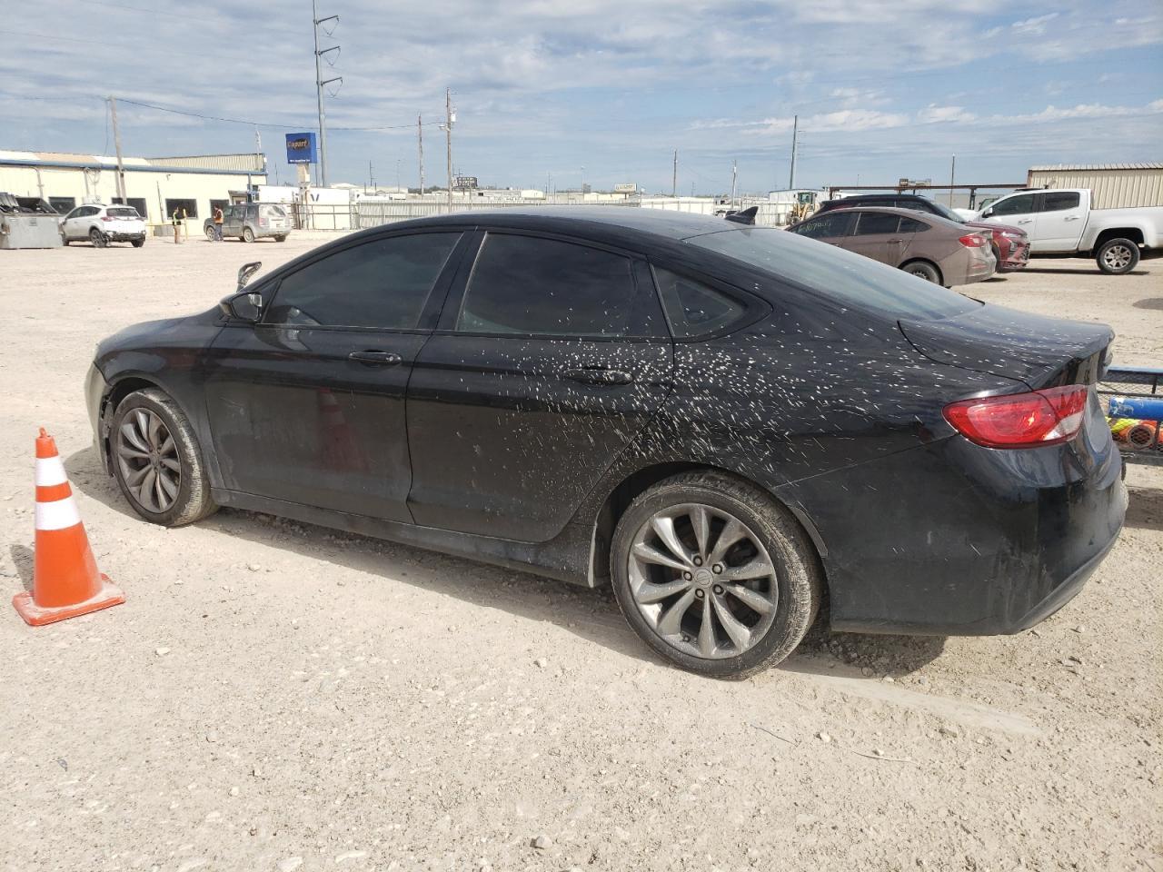 2015 CHRYSLER 200 S - Фото 2