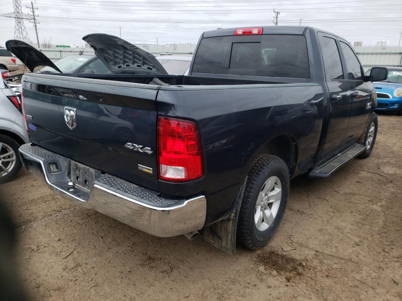 2017 RAM 1500 SLT - Фото 3
