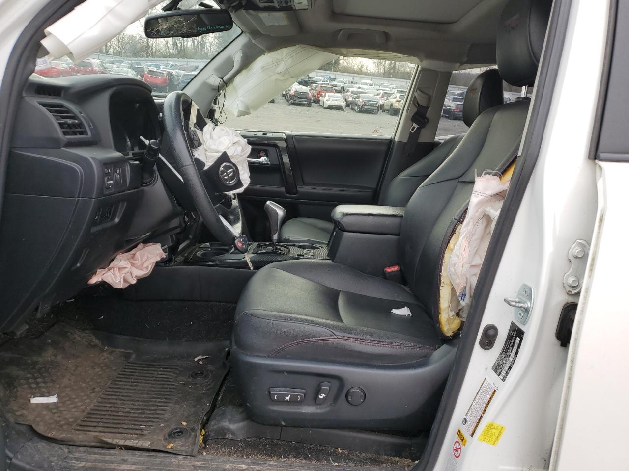 2018 TOYOTA 4RUNNER SR - Фото 7