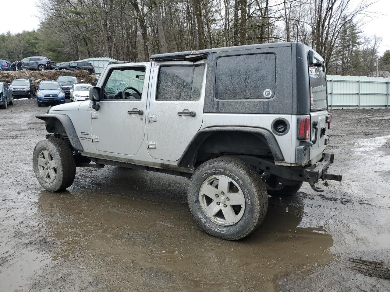 2010 JEEP WRANGLER U - Фото 2