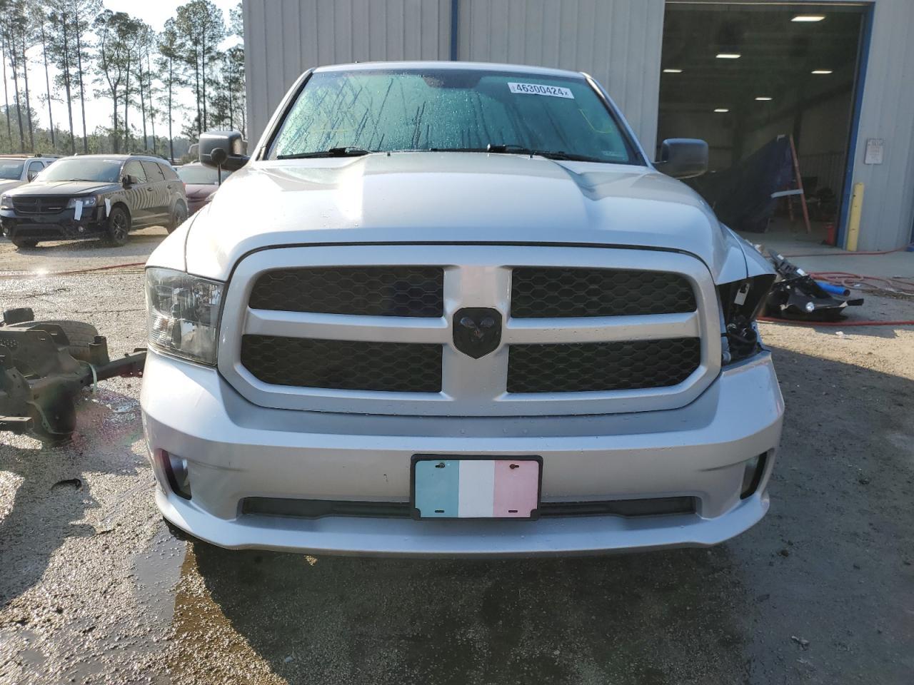 2018 RAM 1500 ST - Image 5