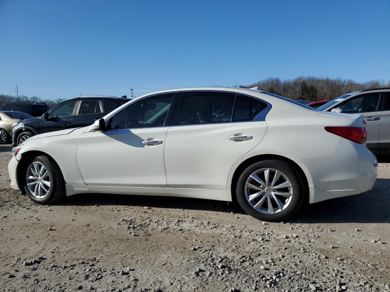 2015 INFINITI Q50 BASE - Image 2