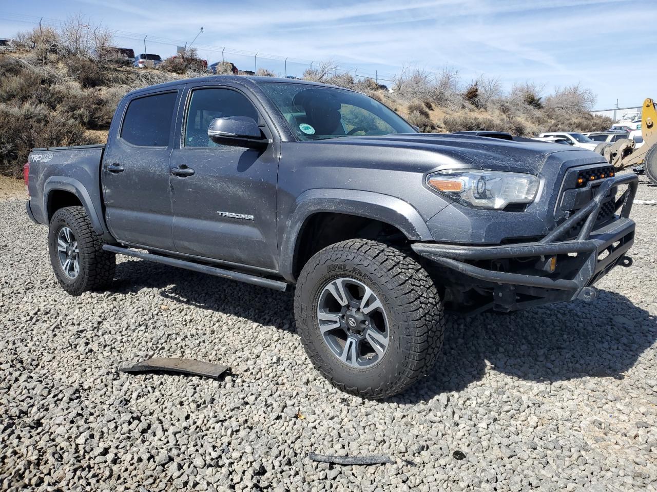 2017 TOYOTA TACOMA DOU - Фото 4