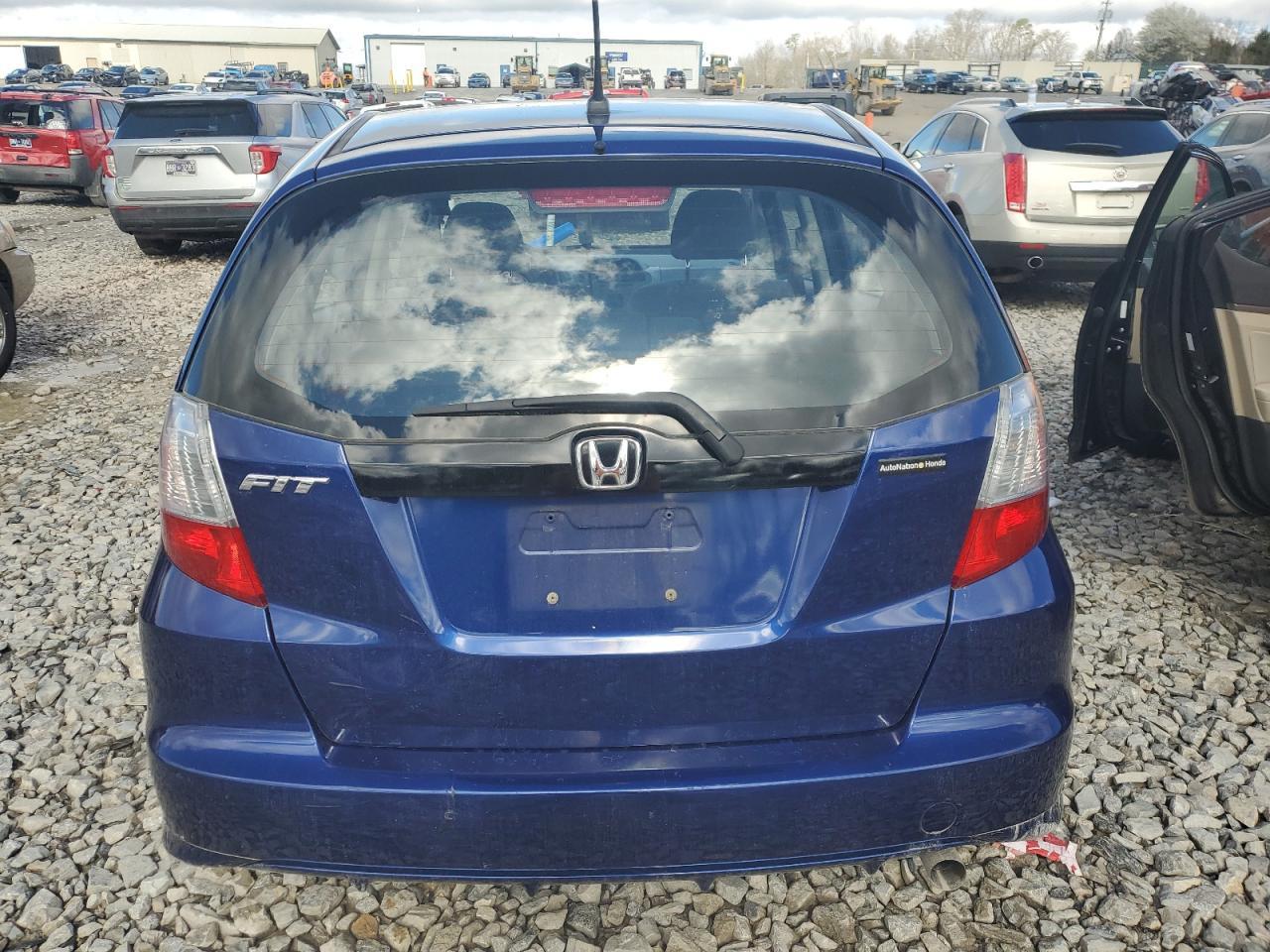 2013 HONDA FIT - Фото 6