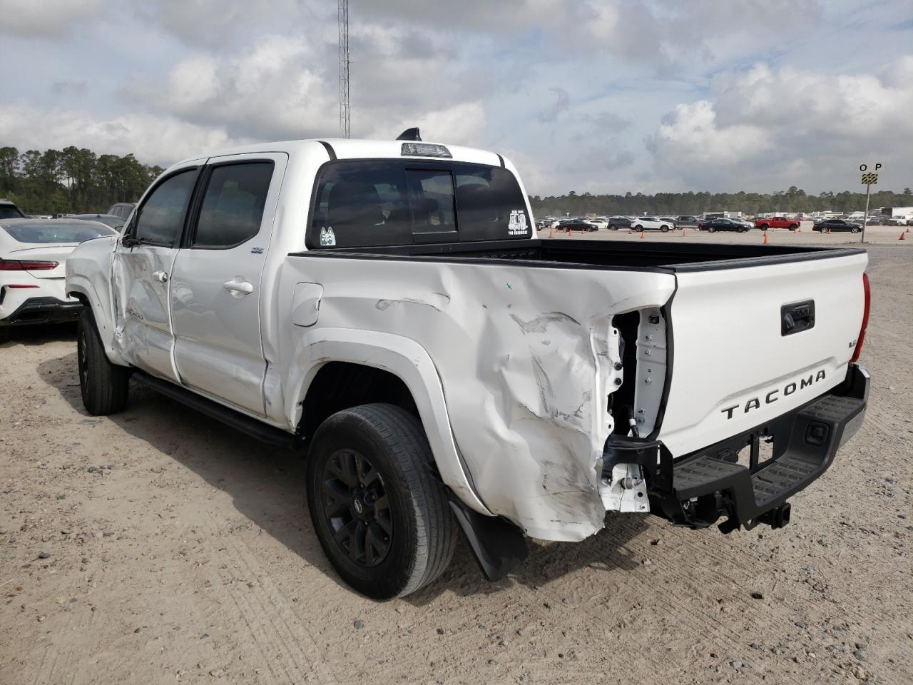 2023 TOYOTA TACOMA DOU - Фото 2