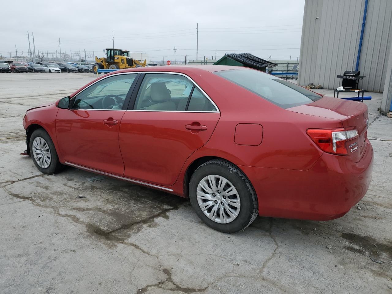2014 TOYOTA CAMRY L - Image 2