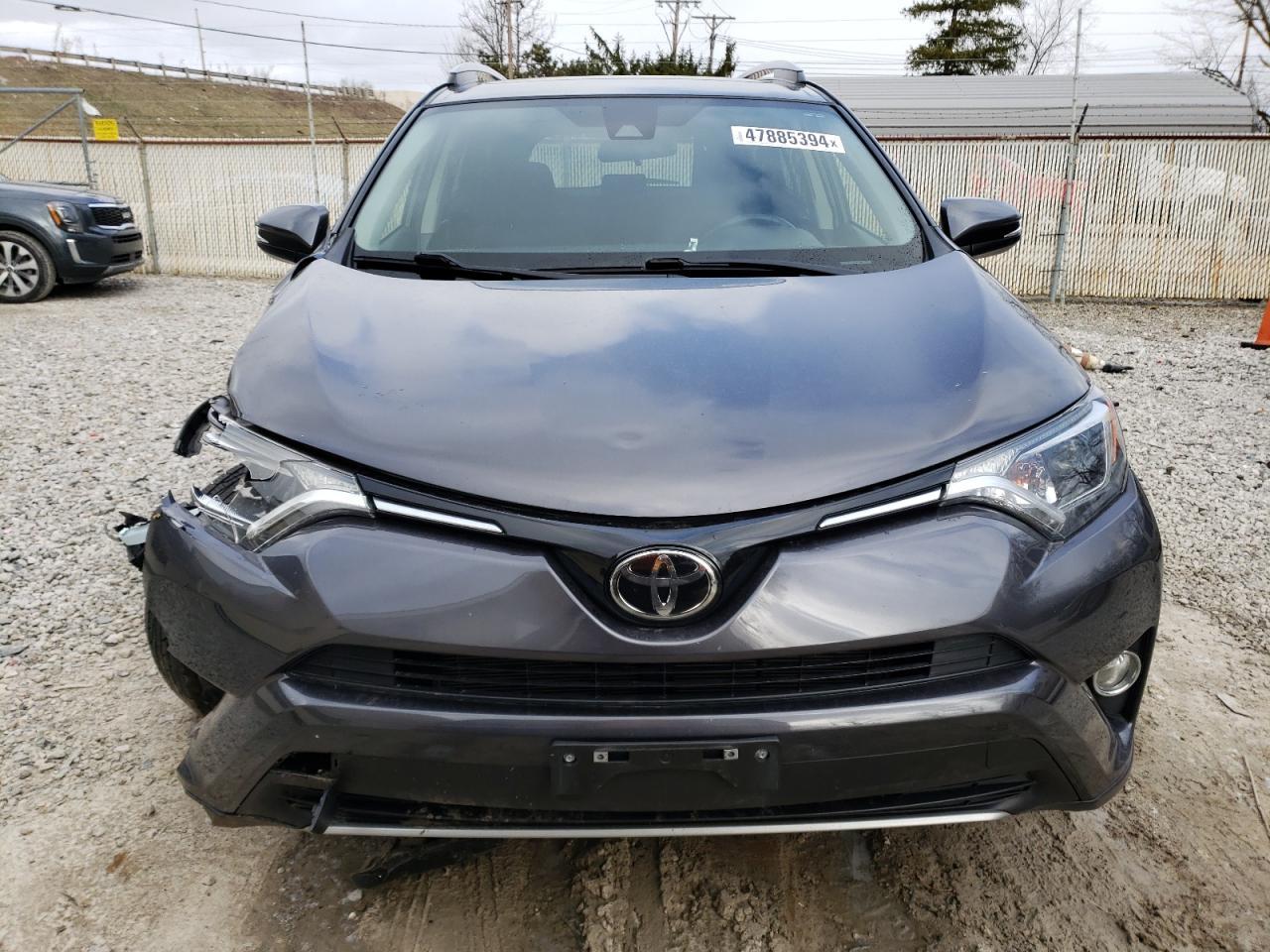 2017 TOYOTA RAV4 XLE - Фото 5