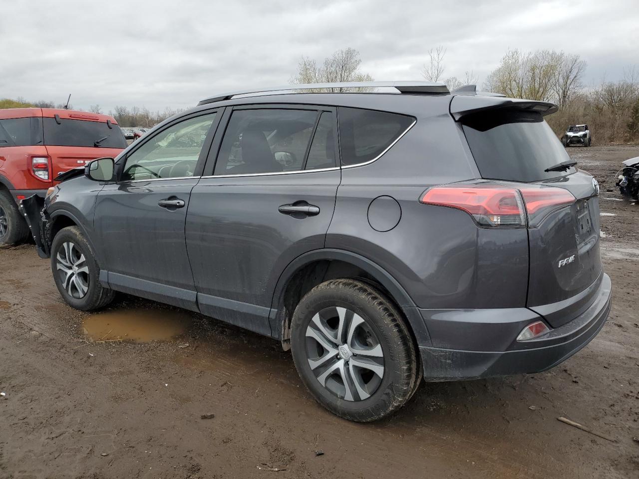2018 TOYOTA RAV4 LE - Image 2