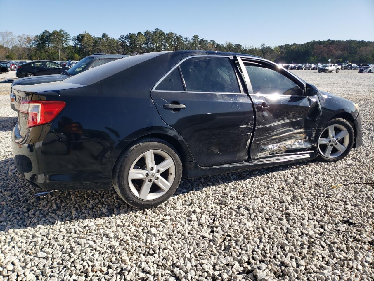 2013 TOYOTA CAMRY L - Image 3