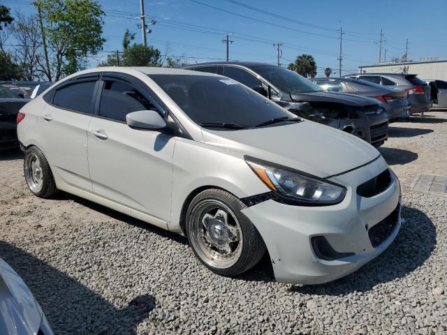 2016 Hyundai Accent Se - Фото 4