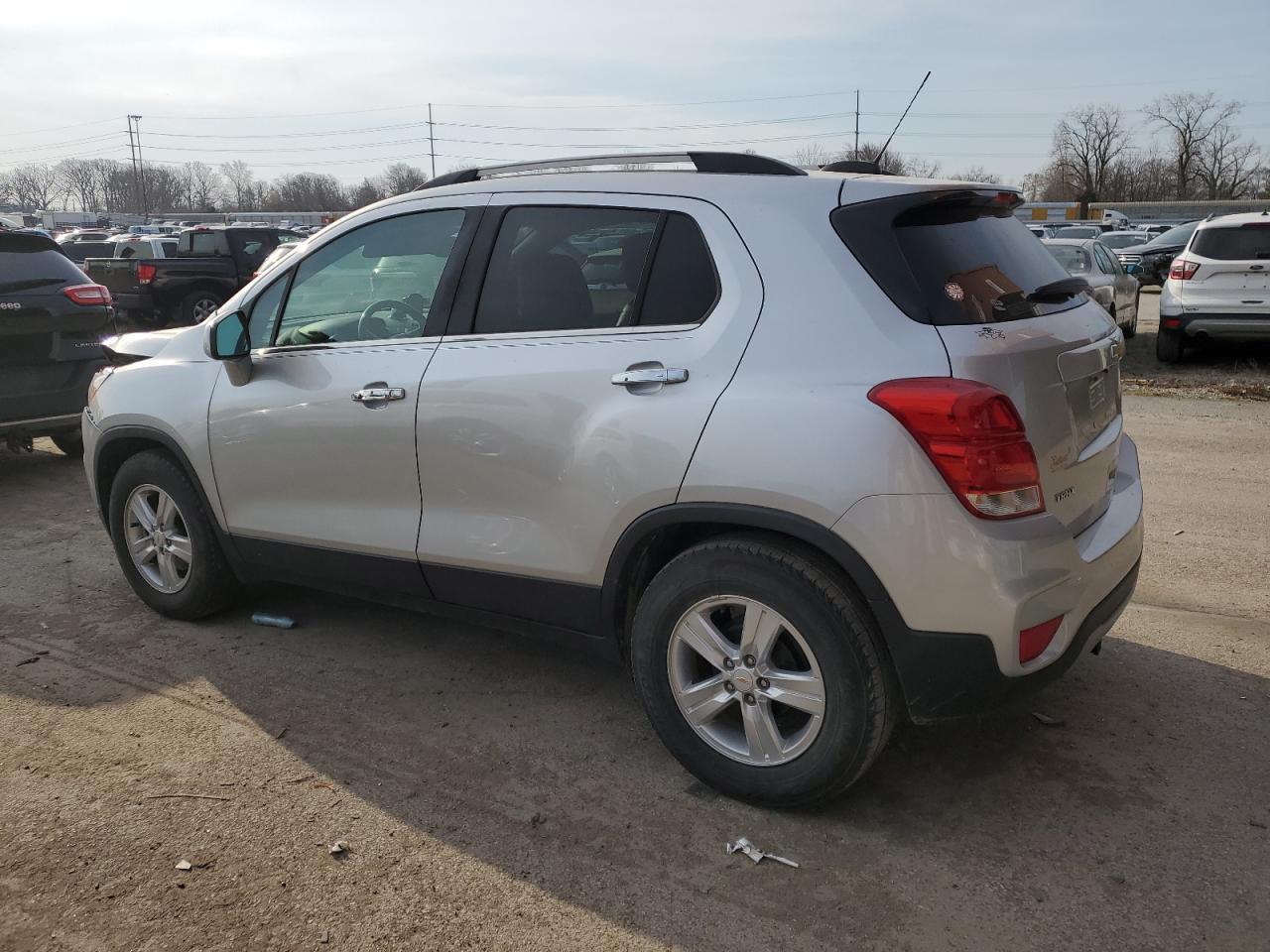 2018 CHEVROLET TRAX 1LT - Фото 2