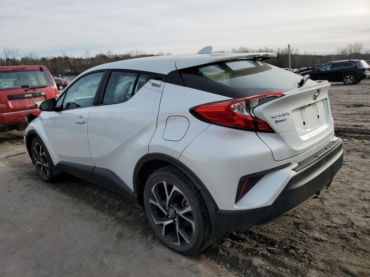 2021 TOYOTA C-HR XLE - Фото 2