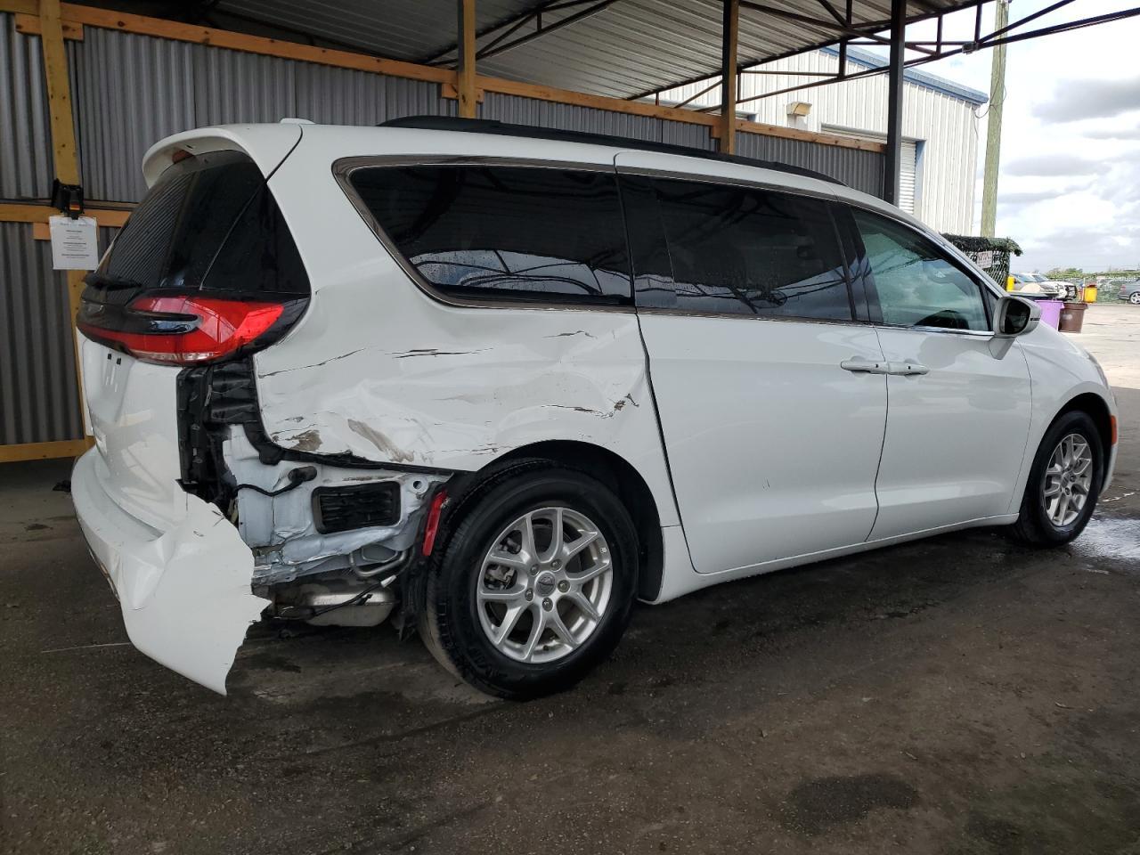 2022 CHRYSLER PACIFICA T - Image 3