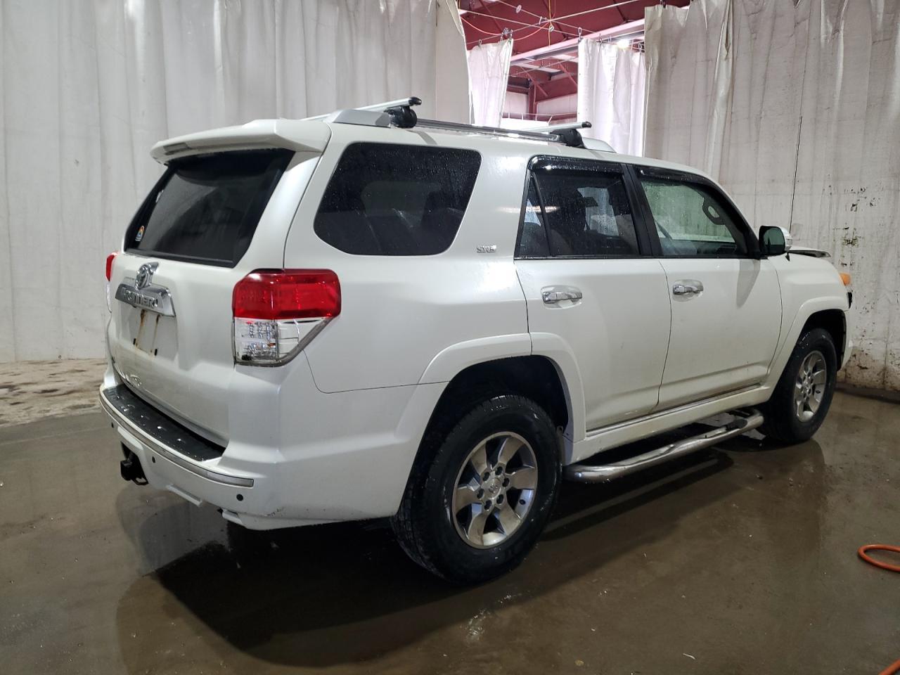 2011 TOYOTA 4RUNNER SR - Image 3