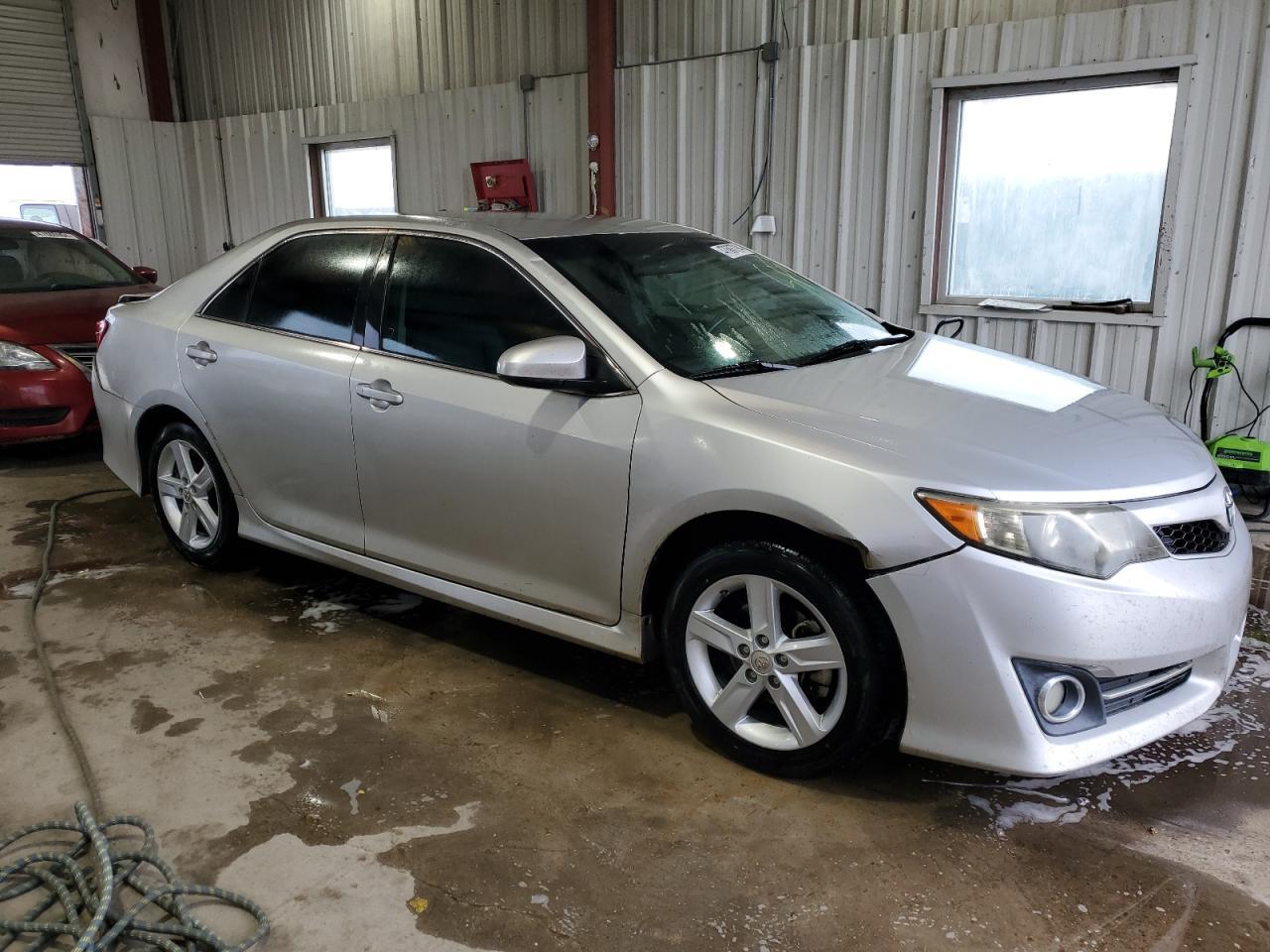 2013 TOYOTA CAMRY L - Фото 4