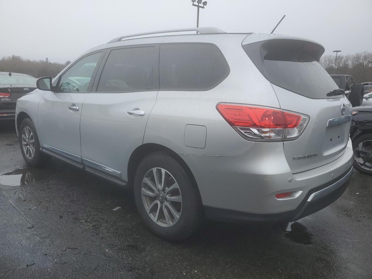 2013 NISSAN PATHFINDER - Фото 2
