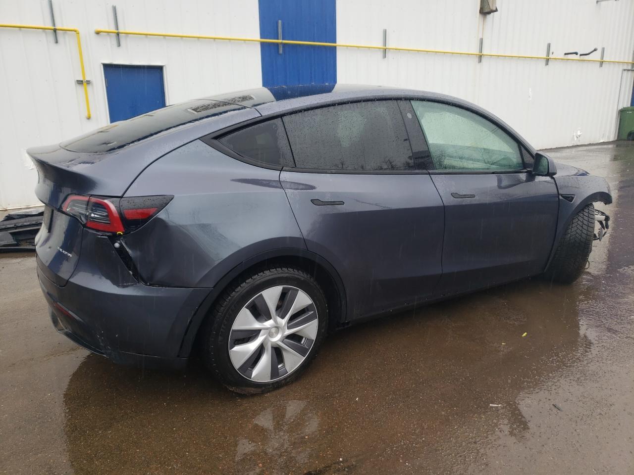 2023 TESLA MODEL Y - Image 3