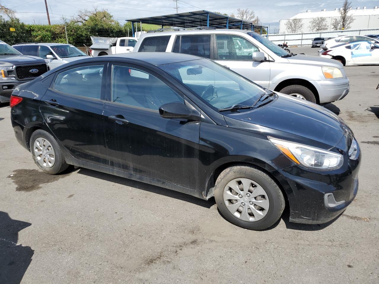 2016 HYUNDAI ACCENT SE - Image 4