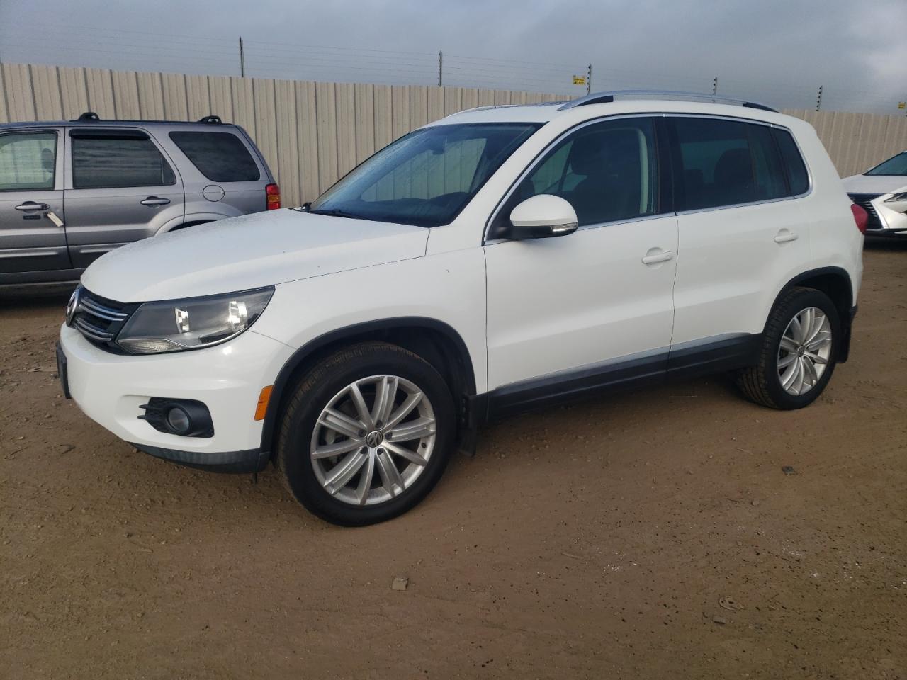 2015 VOLKSWAGEN TIGUAN S
