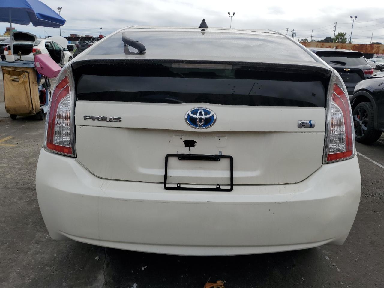 2013 TOYOTA PRIUS - Image 6