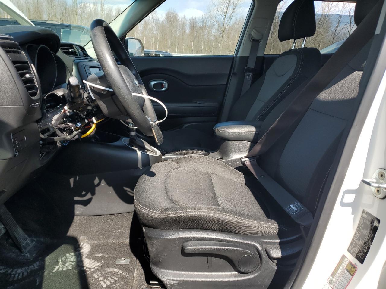 2017 KIA SOUL + - Image 7