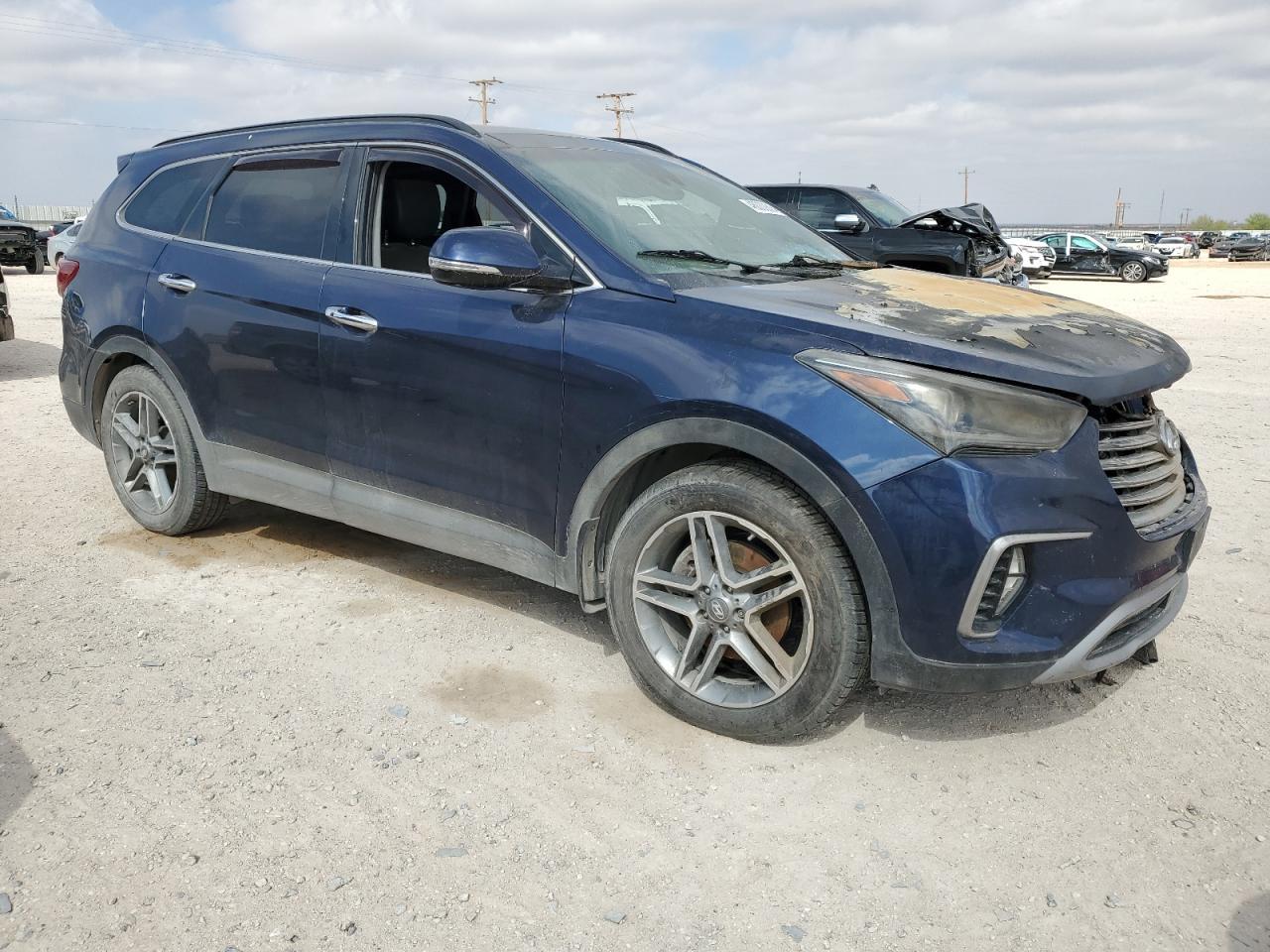 2017 HYUNDAI SANTA FE S - Image 4