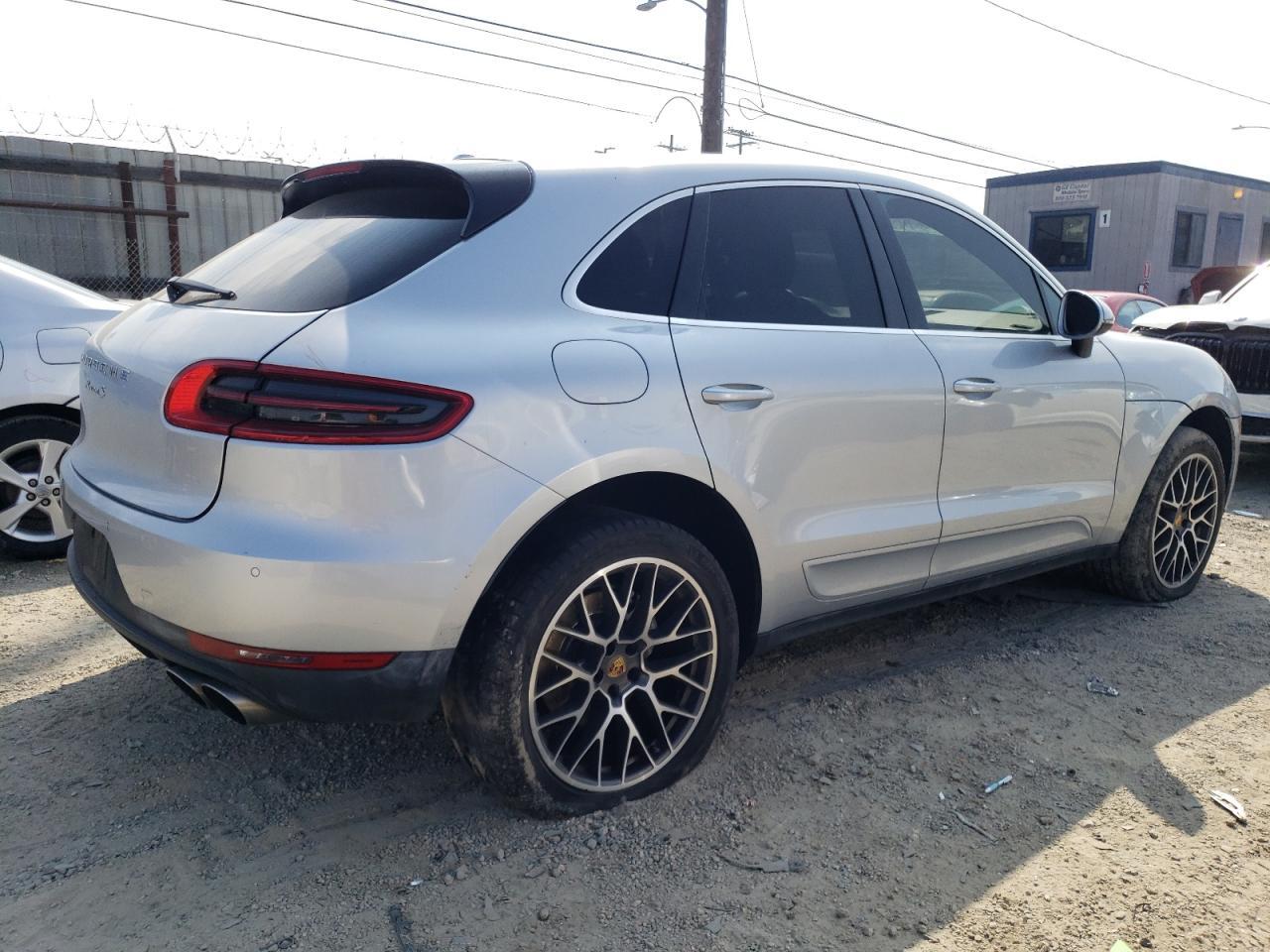 2015 PORSCHE MACAN S - Image 3