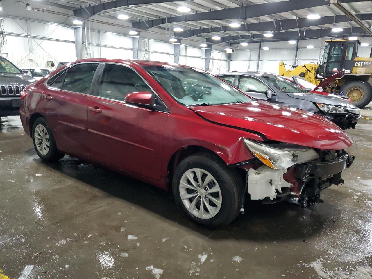 2016 TOYOTA CAMRY LE - Фото 4