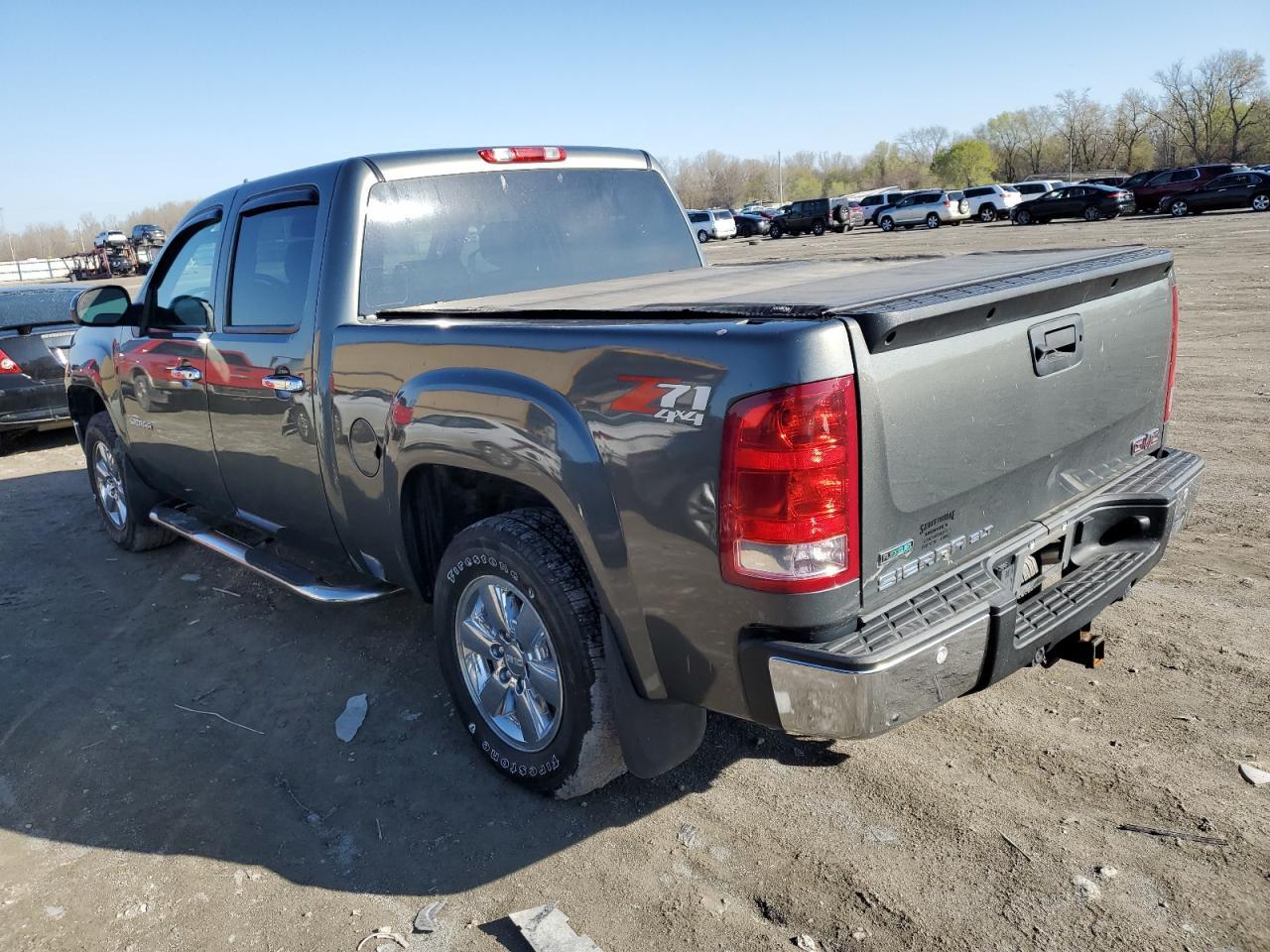 2011 GMC SIERRA K15 - Image 2