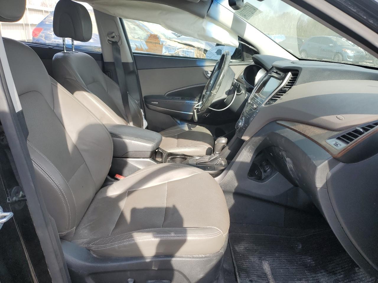 2017 HYUNDAI SANTA FE S - Image 7
